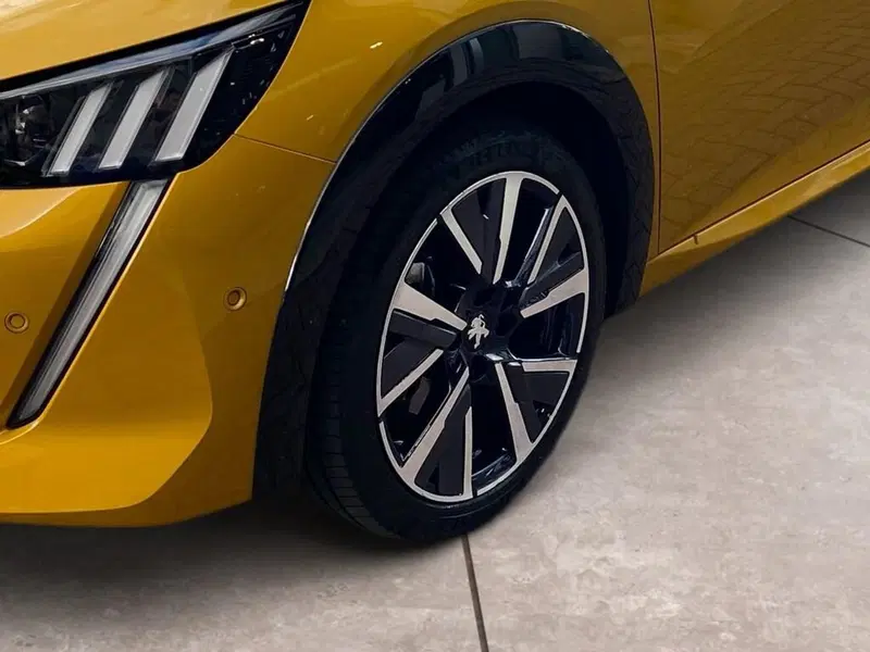 Peugeot 208 usata a Torino (15)