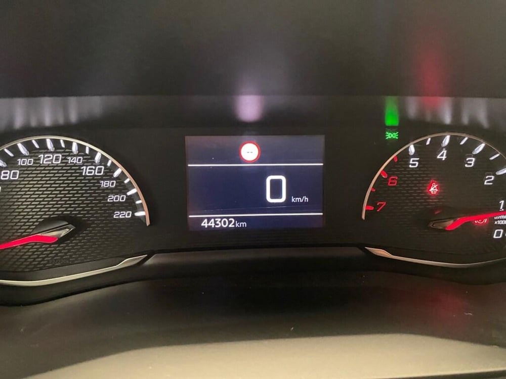 Peugeot 208 usata a Torino (9)