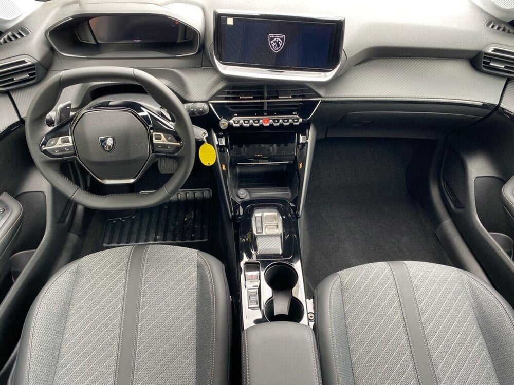 Peugeot 208 nuova a Torino (6)