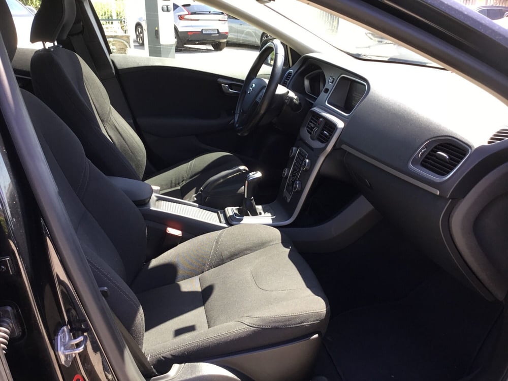 Volvo V40 usata a Napoli (8)