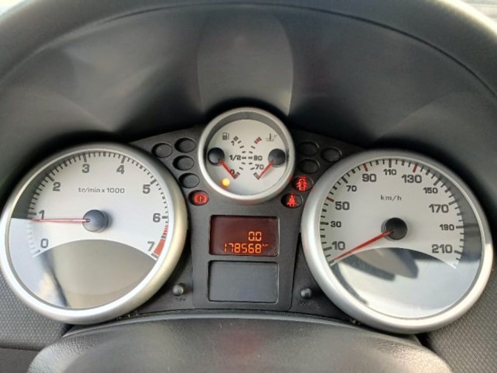 Peugeot 207 SW usata a Brescia (7)