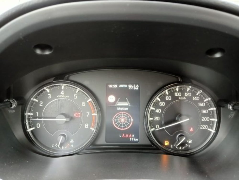 Suzuki Vitara nuova a Brescia (8)