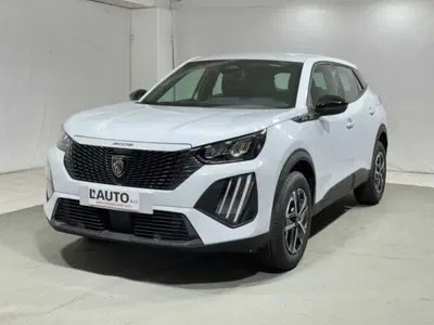Peugeot 2008 1.2 puretech Style s&amp;s 100cv nuova a Montagna in Valtellina