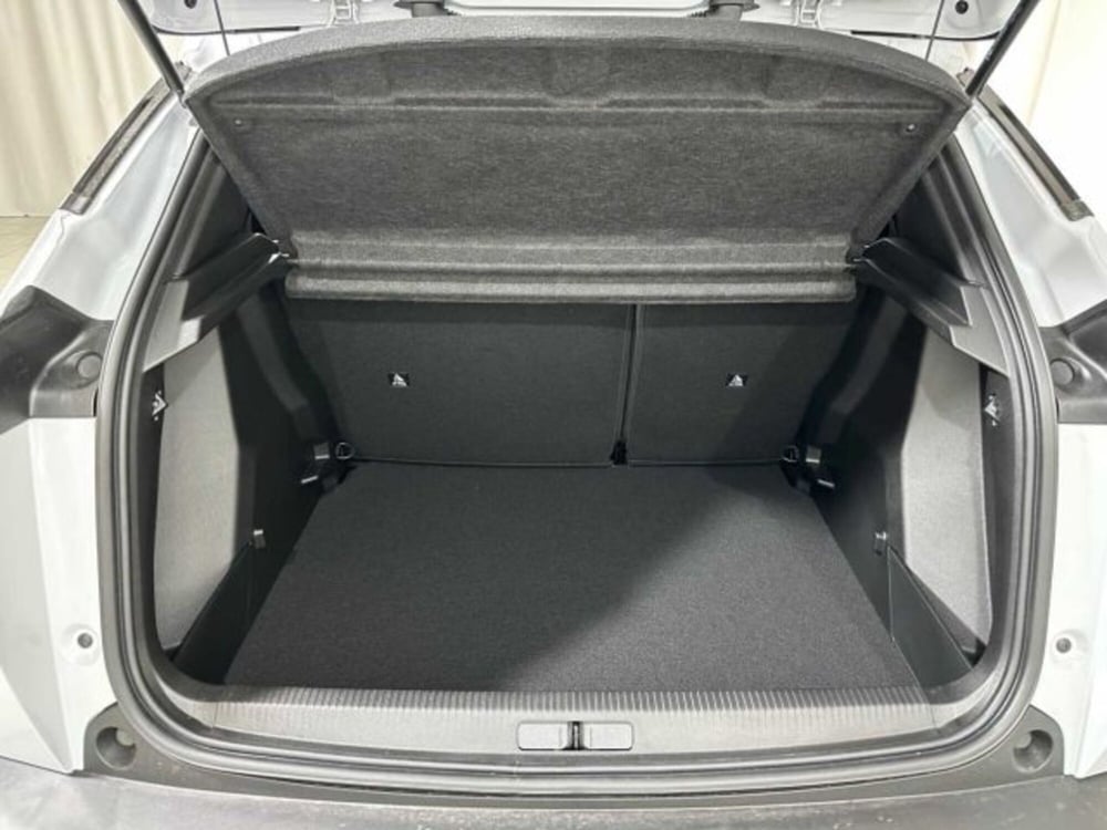 Peugeot 2008 nuova a Sondrio (15)