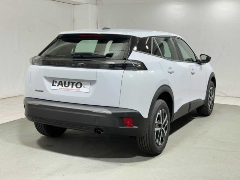 Peugeot 2008 nuova a Sondrio (5)