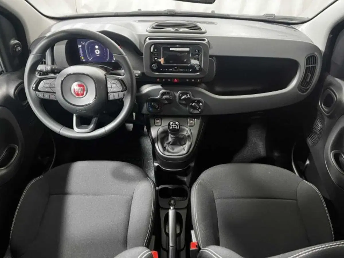 Fiat Panda nuova a Sondrio (12)