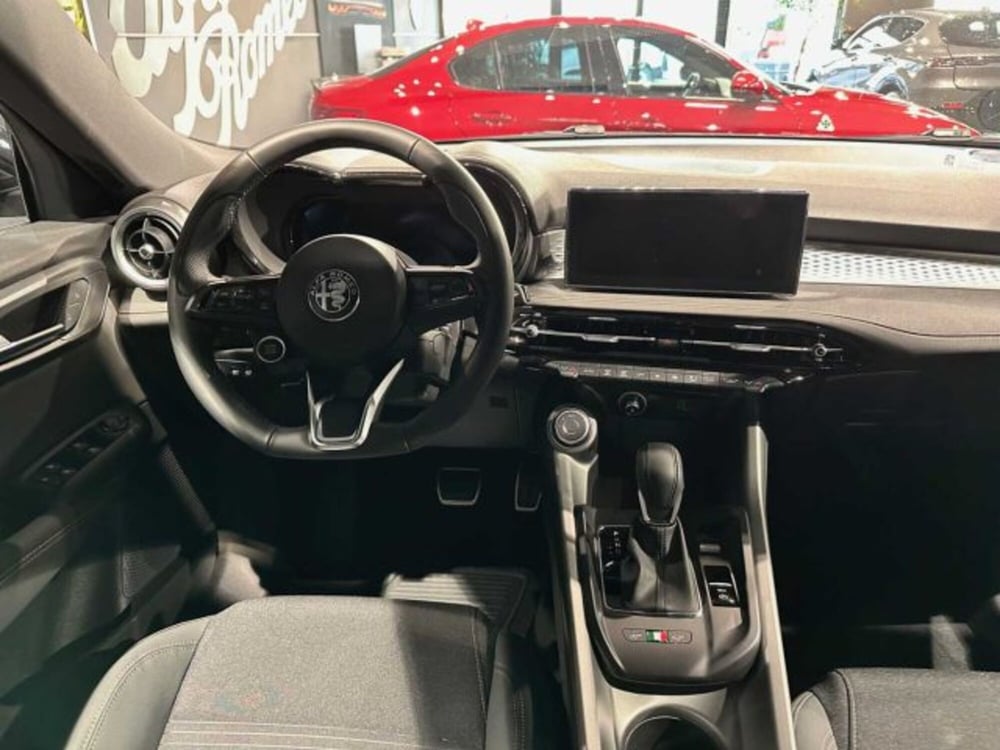 Alfa Romeo Tonale nuova a Sondrio (12)