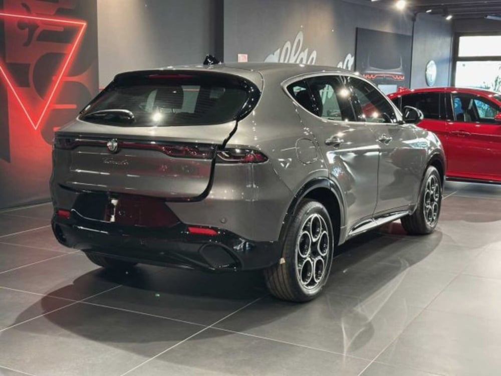 Alfa Romeo Tonale nuova a Sondrio (5)
