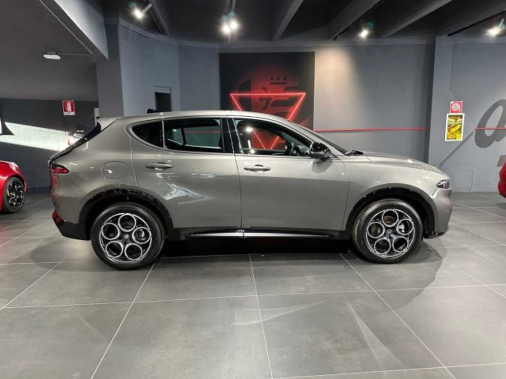 Alfa Romeo Tonale nuova a Sondrio (6)