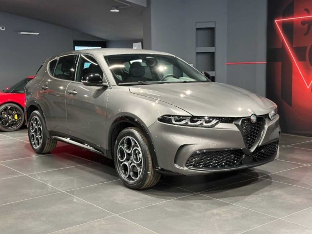 Alfa Romeo Tonale nuova a Sondrio (7)