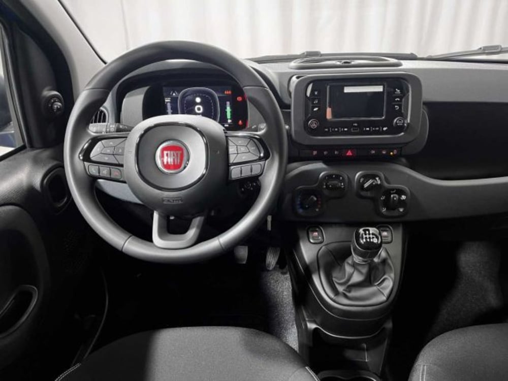 Fiat Panda nuova a Sondrio (13)
