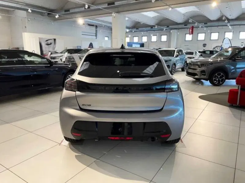 Peugeot 208 nuova a Sondrio (4)