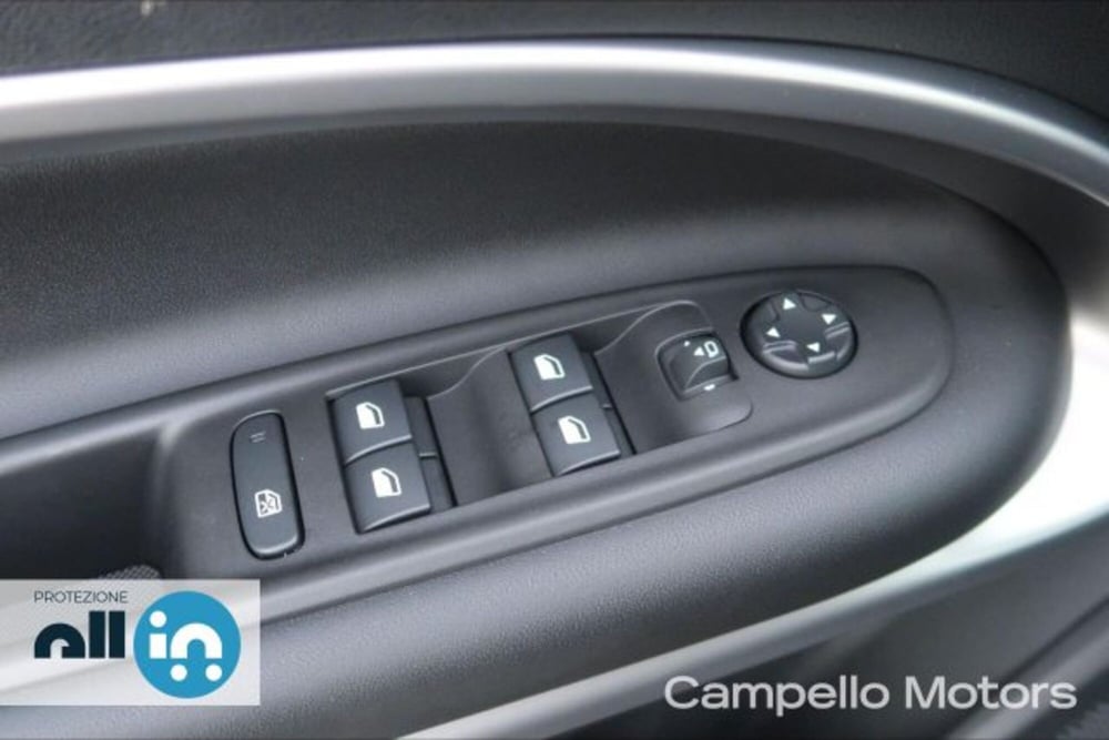 Jeep Avenger nuova a Venezia (17)