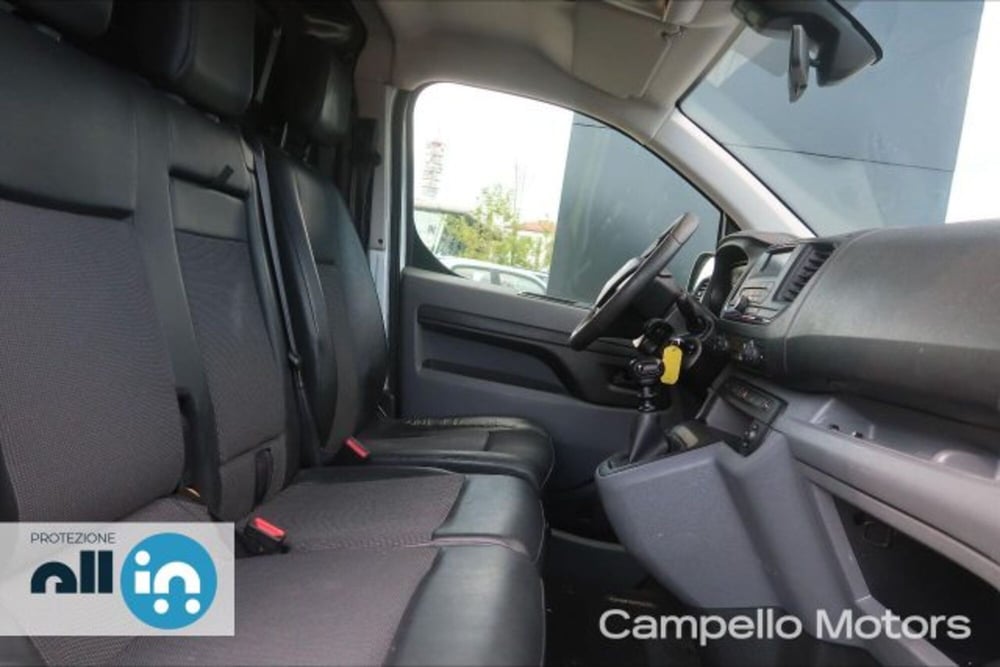 Opel Vivaro Furgone usata a Venezia (6)