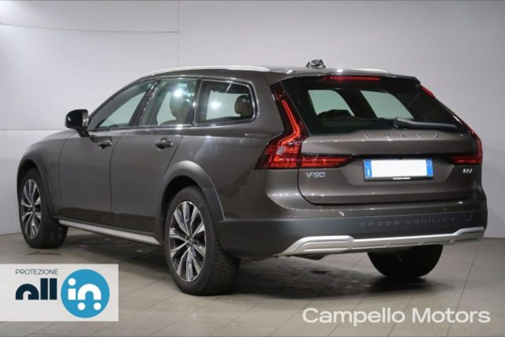 Volvo V90 Cross Country usata a Venezia (3)
