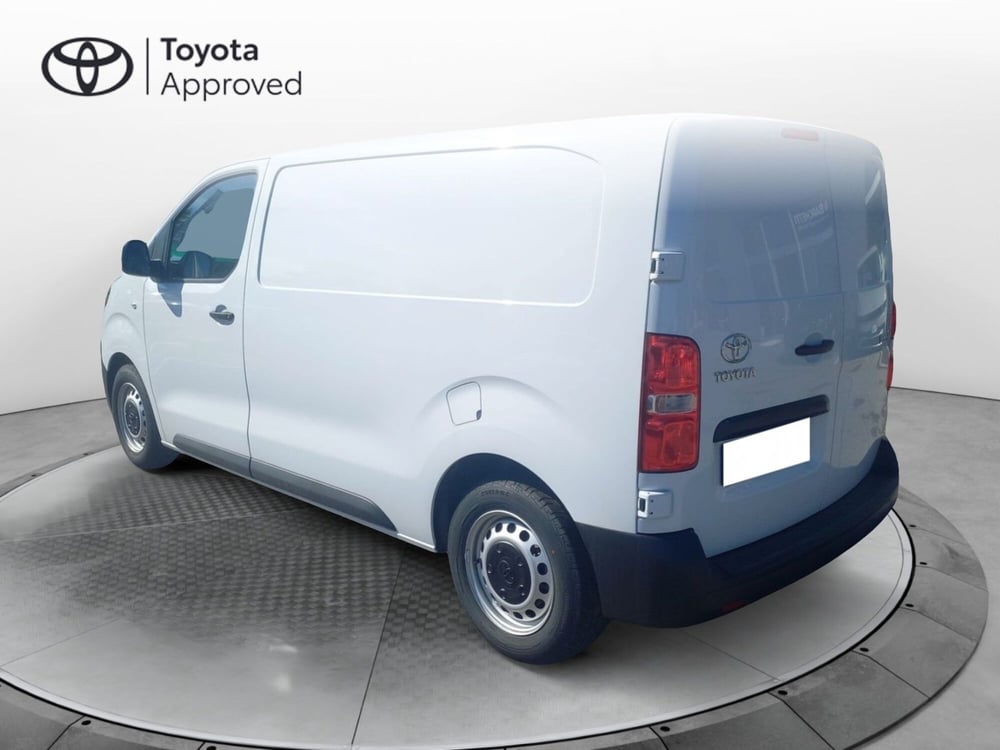 Toyota Proace nuova a Brescia (4)