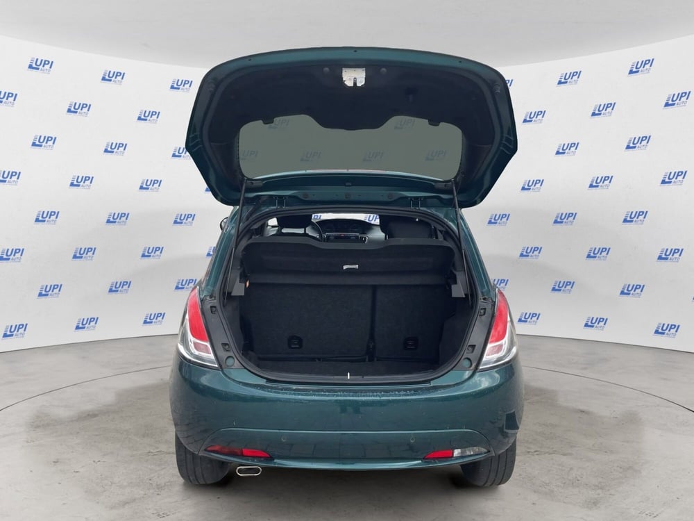 Lancia Ypsilon usata a Firenze (13)