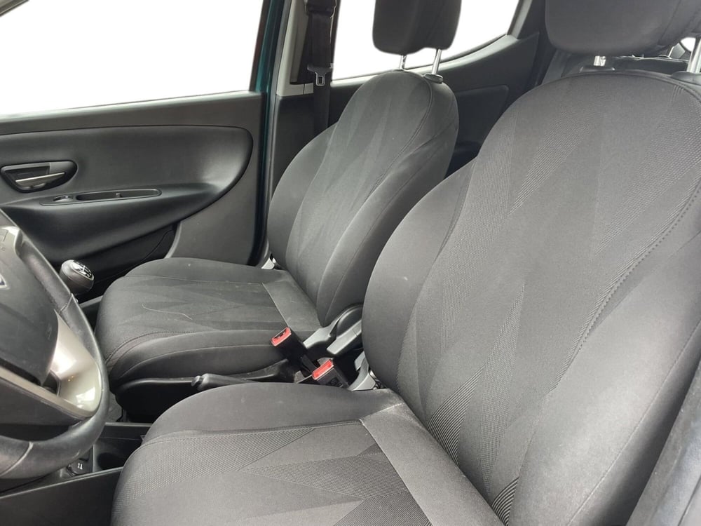 Lancia Ypsilon usata a Firenze (8)