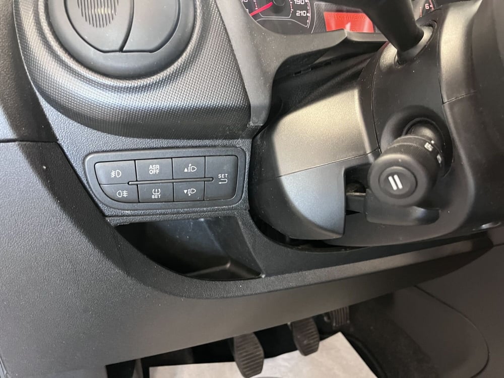 Fiat QUBO usata a Prato (12)