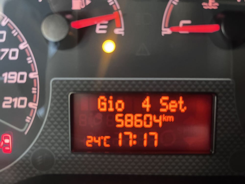Fiat QUBO usata a Prato (13)