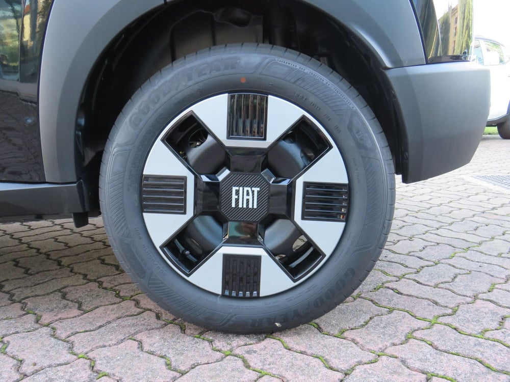 Fiat Grande Panda nuova a Monza e Brianza (12)