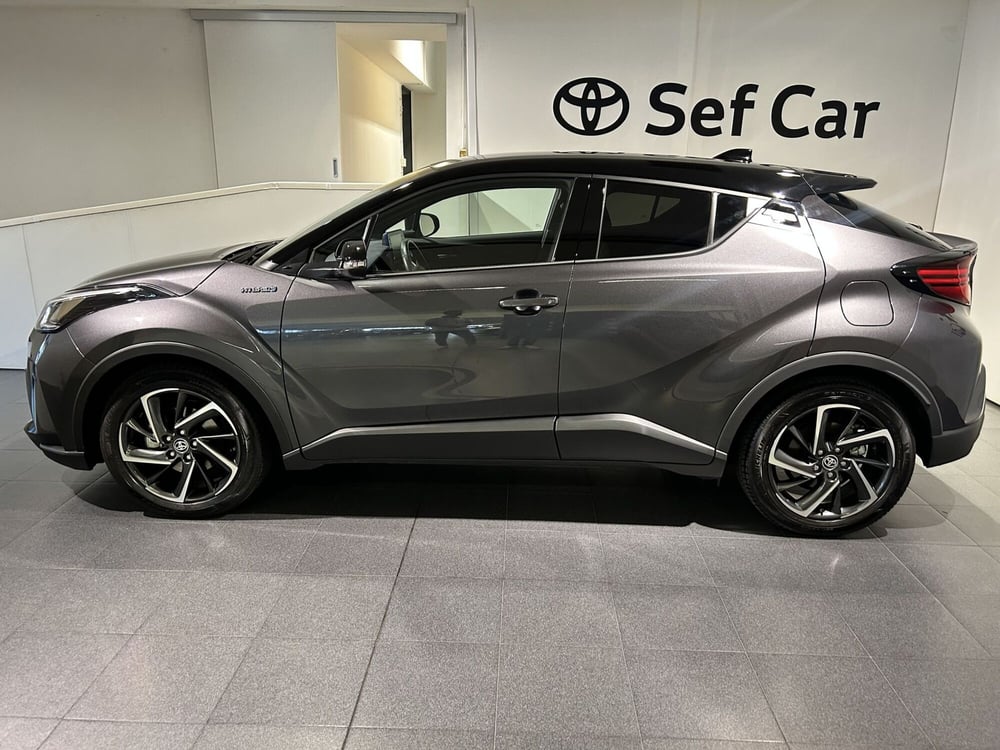 Toyota Toyota C-HR usata a Milano (3)