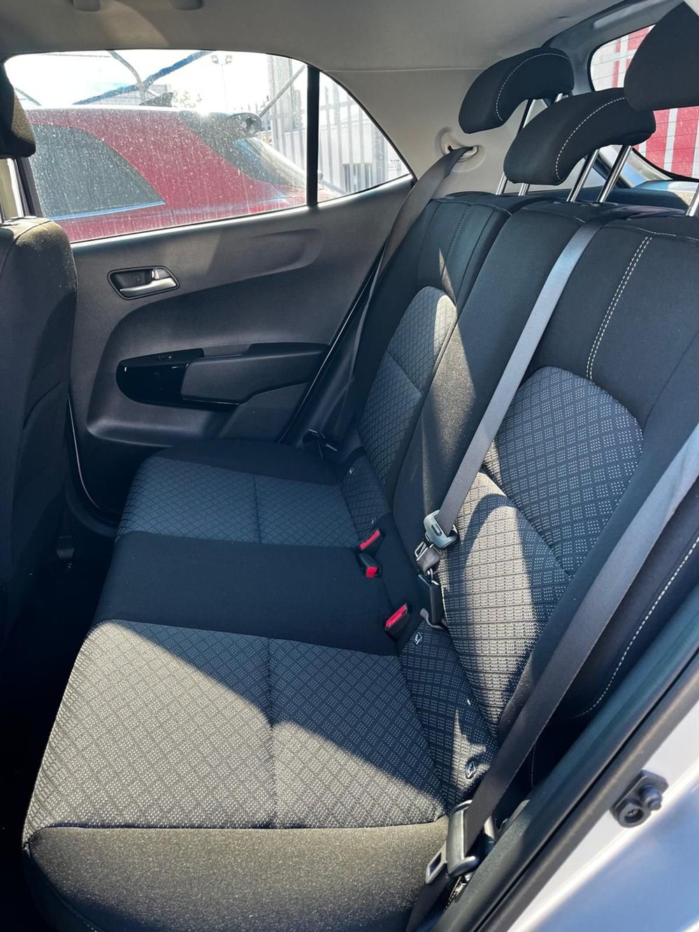 Kia Picanto nuova a Cremona (9)