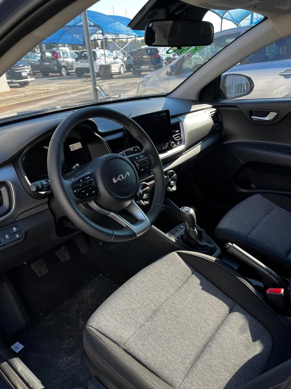 Kia Stonic nuova a Cremona (7)