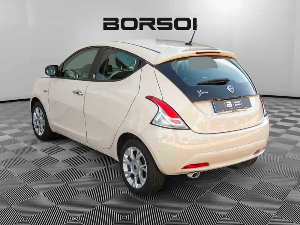Lancia Ypsilon usata a Treviso (3)