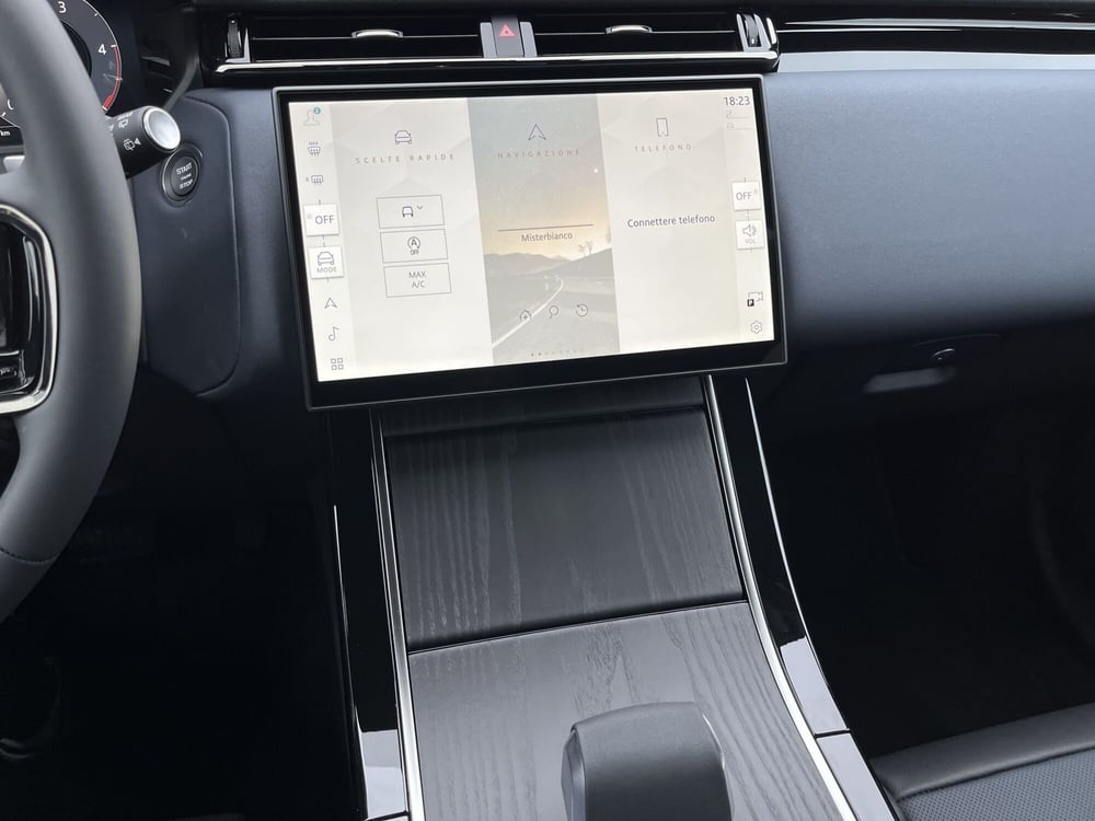 Land Rover Range Rover Velar nuova a Catania (11)