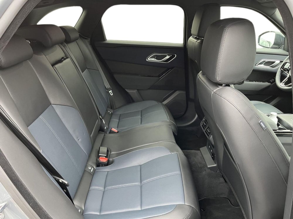 Land Rover Range Rover Velar nuova a Catania (5)