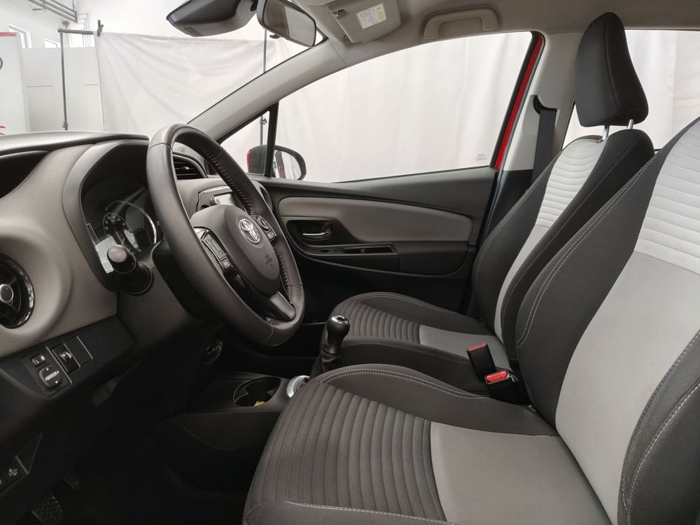 Toyota Yaris usata a Roma (14)