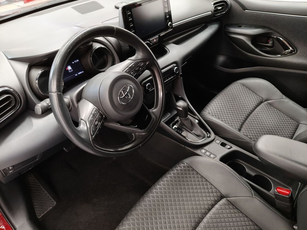 Toyota Yaris usata a Roma (12)