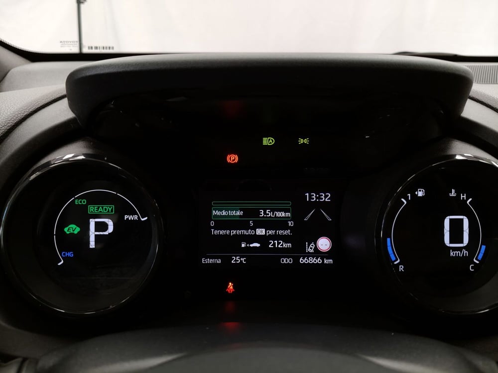 Toyota Yaris usata a Roma (16)