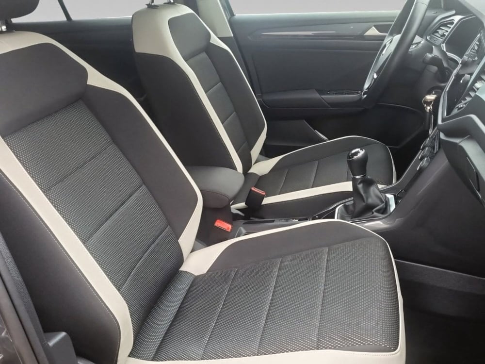 Volkswagen T-Roc usata a Livorno (12)