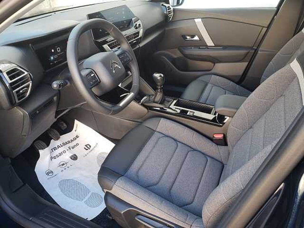 Citroen C4 nuova a Pesaro-Urbino (8)