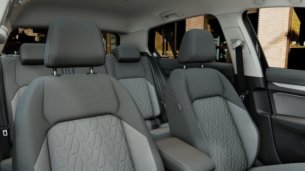 Volkswagen Golf nuova a Bologna (9)