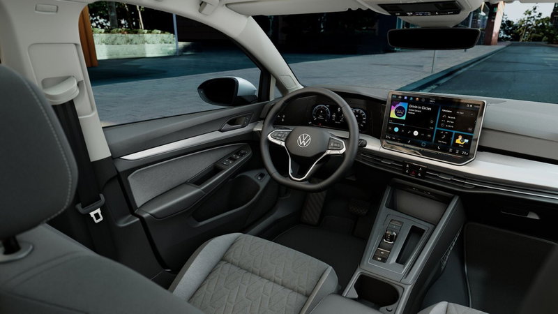 Volkswagen Golf nuova a Bologna (7)