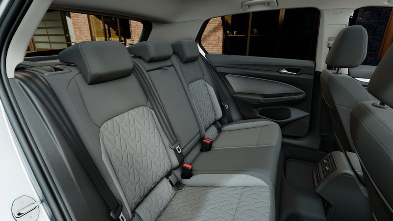 Volkswagen Golf nuova a Bologna (9)