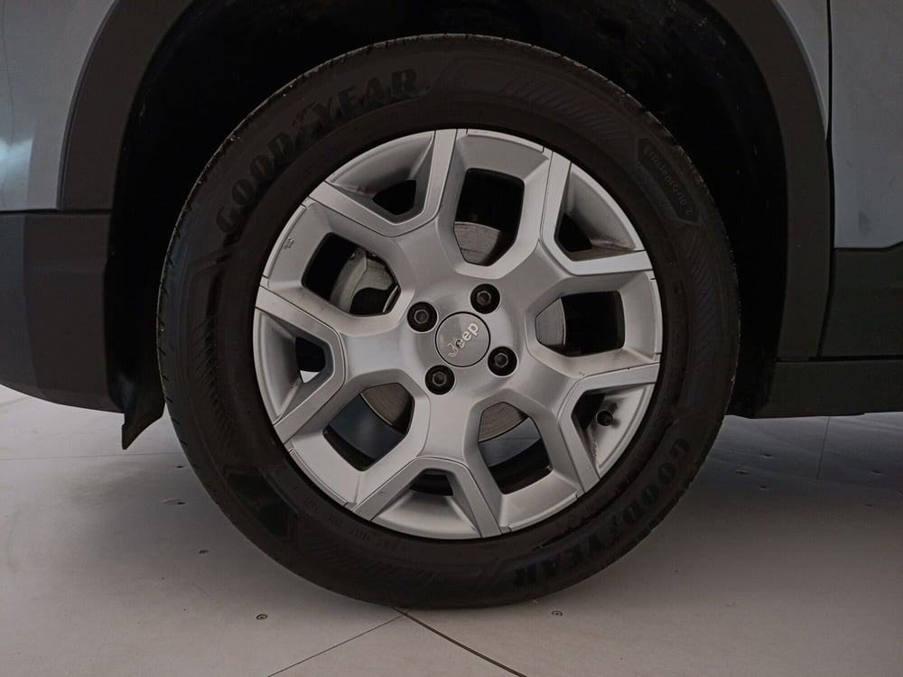 Jeep Avenger usata a Lecce (14)
