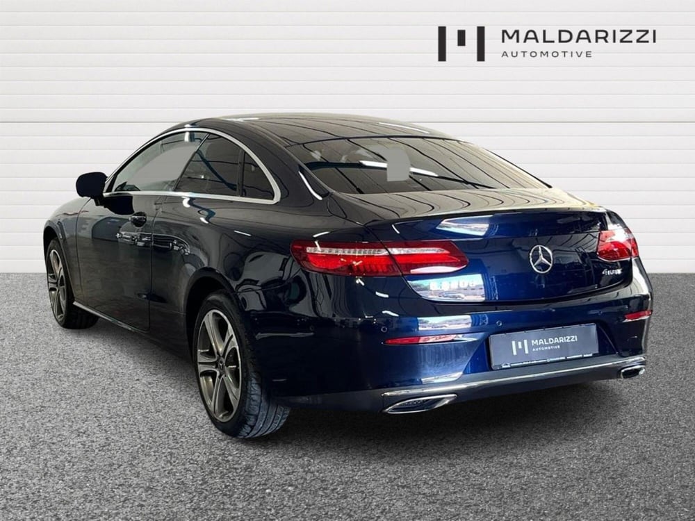Mercedes-Benz Classe E Coupé usata a Lecce (12)