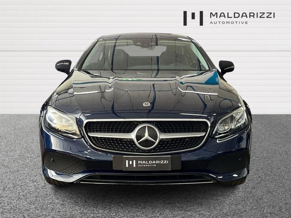 Mercedes-Benz Classe E Coupé usata a Lecce (6)
