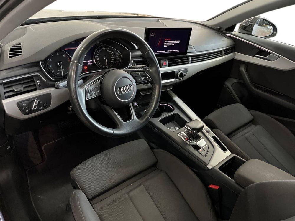 Audi A4 Avant usata a Lecce (10)
