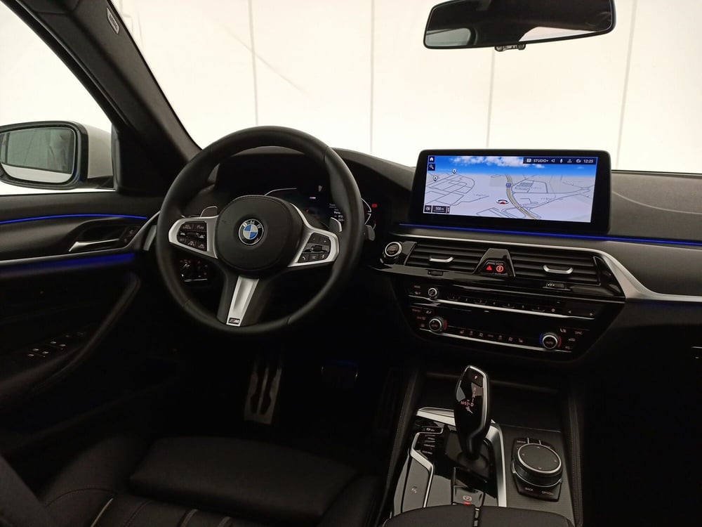 BMW Serie 5 Touring usata a Bari (10)