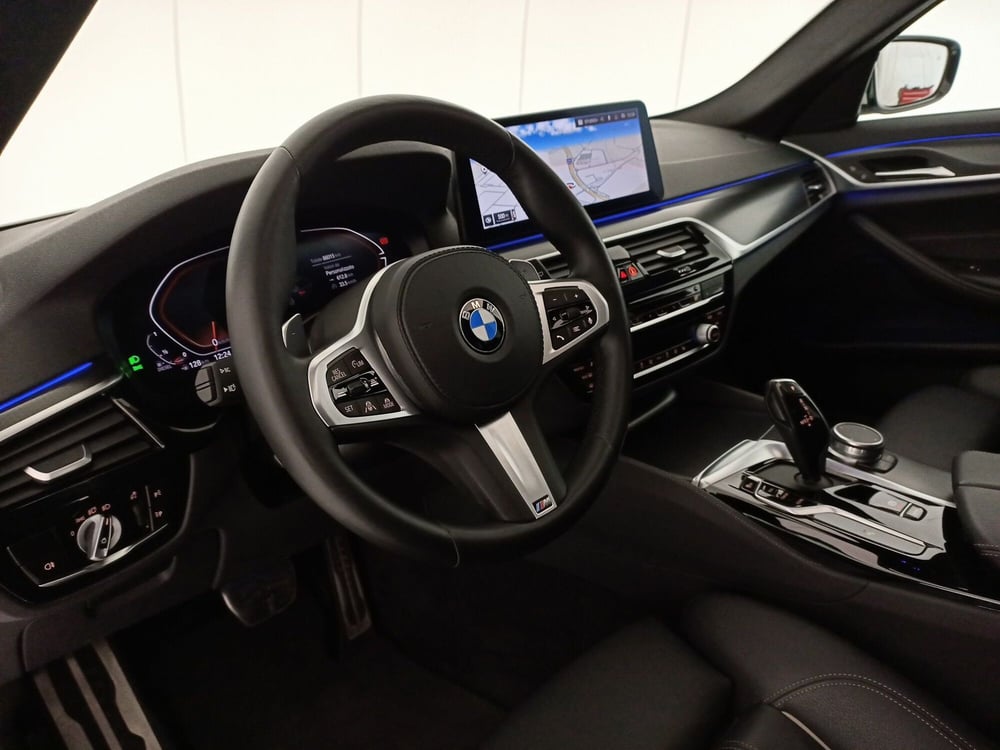 BMW Serie 5 Touring usata a Bari (5)
