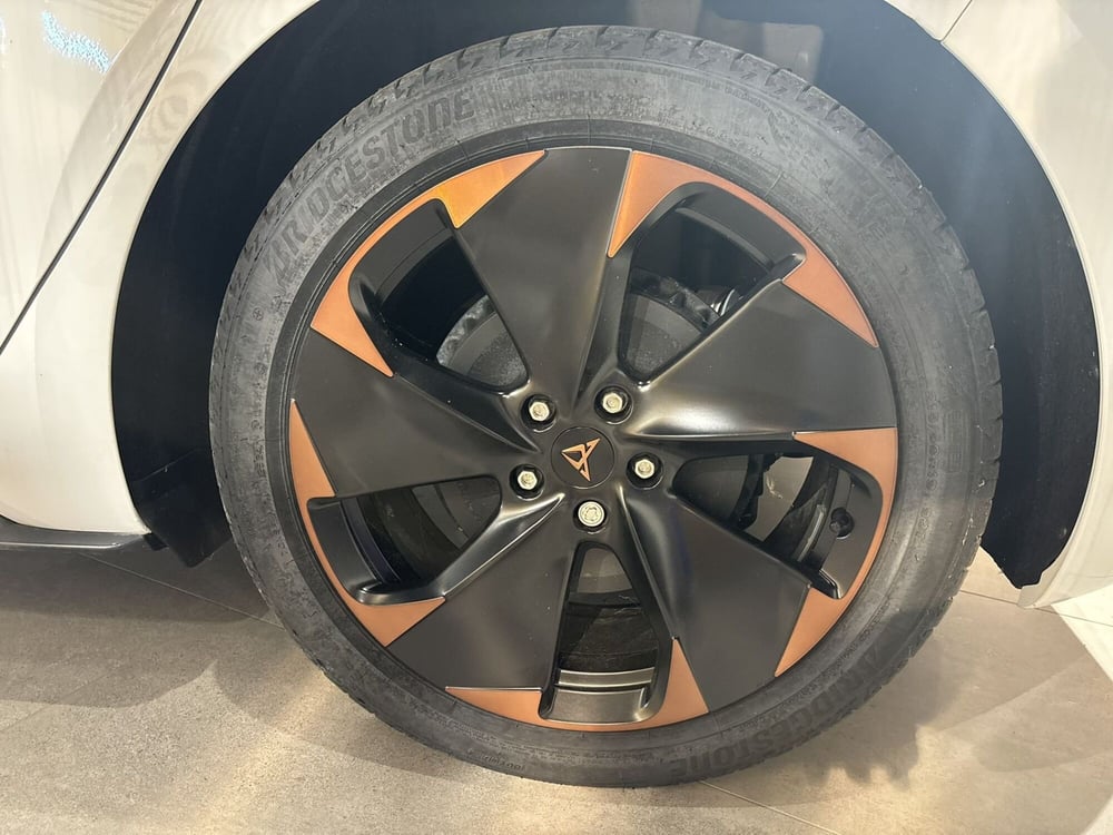 Cupra Born nuova a Ferrara (11)