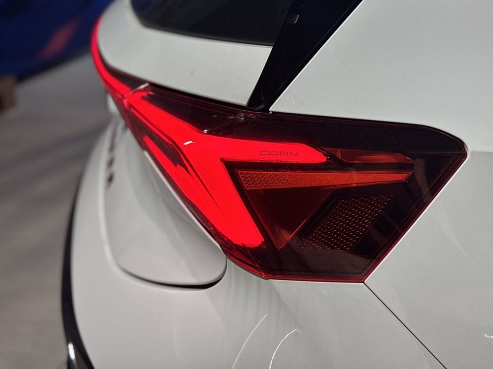 Cupra Born nuova a Ferrara (17)