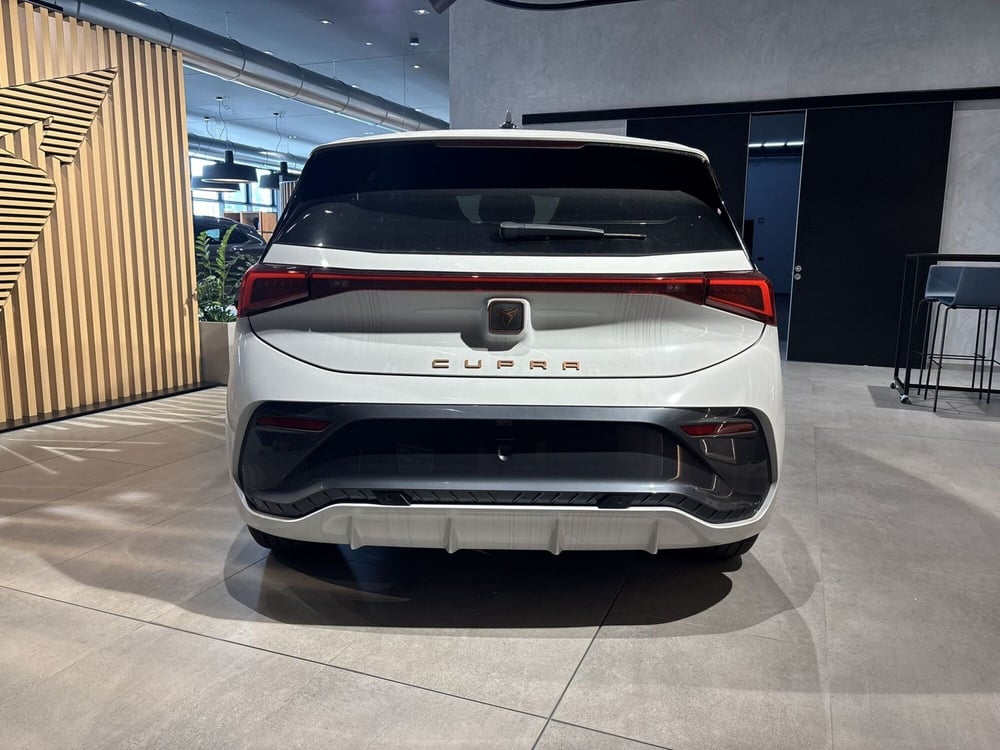 Cupra Born nuova a Ferrara (6)
