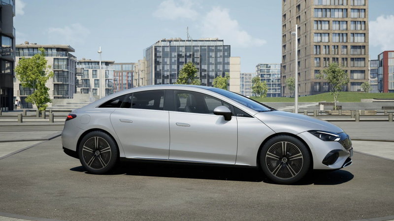 Mercedes-Benz EQE nuova a Chieti (4)