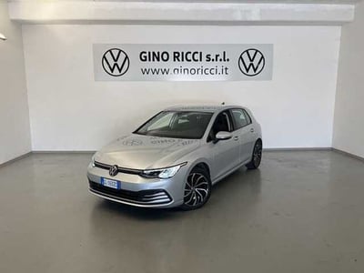 Volkswagen Golf Variant 2.0 TDI SCR DSG Life del 2022 usata a Cesena